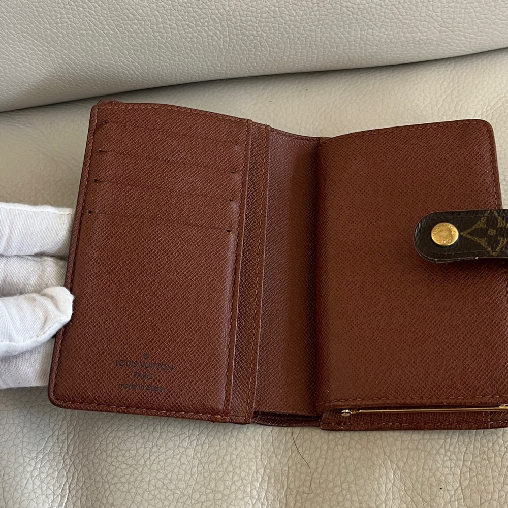Louis Vuitton Monogram Brown and Gold Bifold and Kisslock Wallet - Picture 2 of 11
